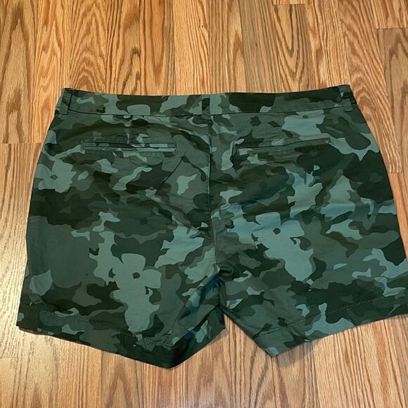 Old Navy Camo Everyday Short, mid-rise, camouflage, 18 - Picture 5 of 5